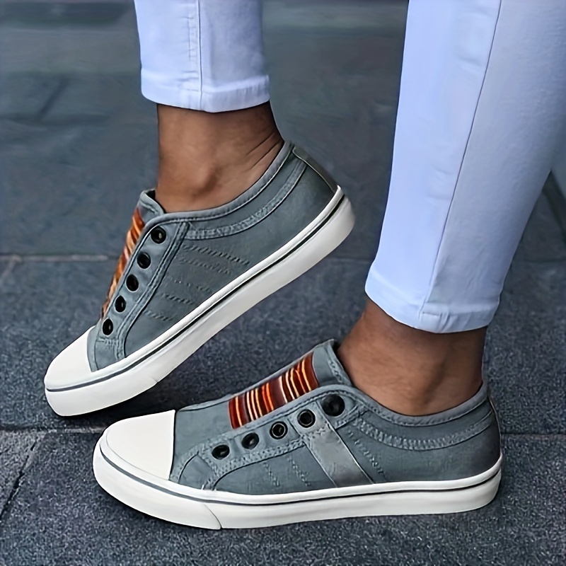 womens low top trainers casual round toe slip on canvas shoes comfy low top flat sneakers details 0